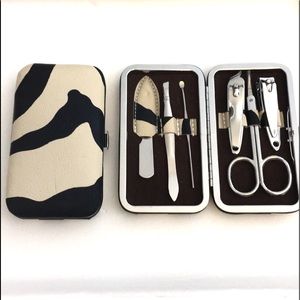 NWT Travel Manicure Set Faux Leather Case